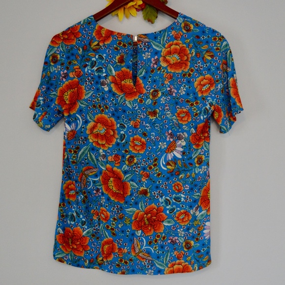 Short Sleeve Floral Blouse - Picture 3 of 7